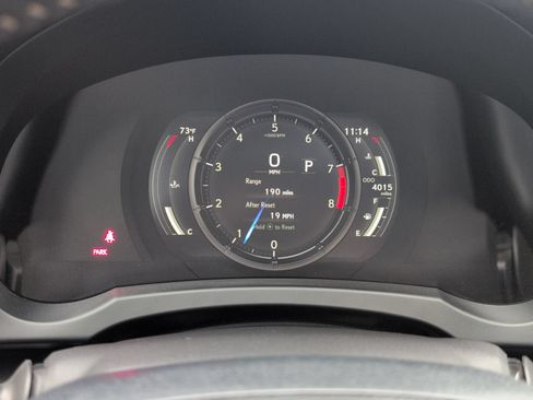 Used 2024 Lexus IS 500 RWD image 10