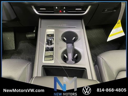 New 2026 Volkswagen Atlas Cross Sport SE image 9