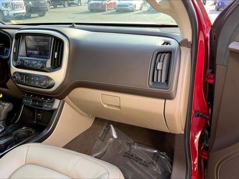 Used 2017 GMC Canyon SLT w/ Driver Alert Package image 18