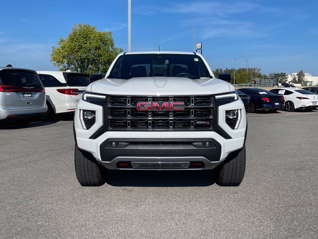 Used 2025 GMC Canyon AT4 w/ Nightfall Edition AWD/4WD image 2