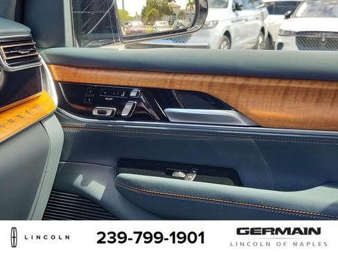Used 2024 Jeep Grand Wagoneer L Series III AWD/4WD image 28