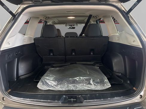 Used 2021 Subaru Forester Premium image 11