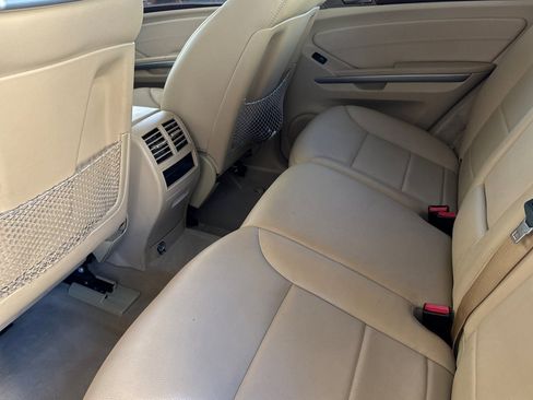 Used 2009 Mercedes-Benz ML 550 4MATIC image 28