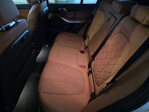 New 2026 BMW X5 sDrive40i w/ Climate Comfort Package RWD image 12