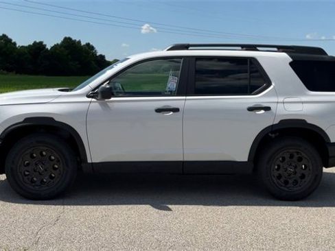 Certified 2026 Honda Passport RTL image 5