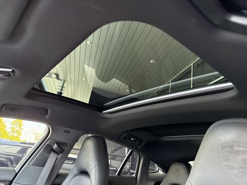 Used 2023 Porsche Panamera Platinum Edition image 27