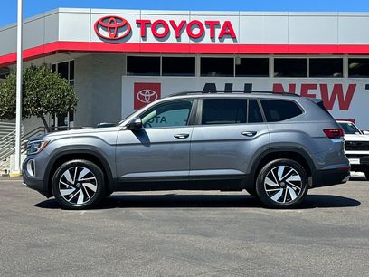 Used 2025 Volkswagen Atlas SE
