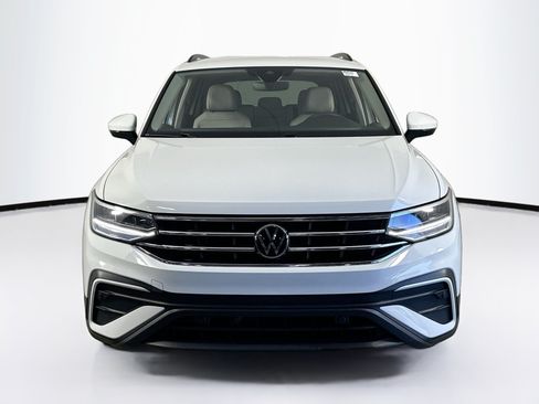 Used 2024 Volkswagen Tiguan S FWD image 2
