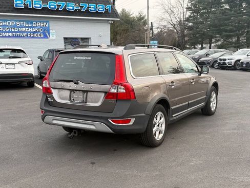 Used 2011 Volvo XC70 3.2 image 11