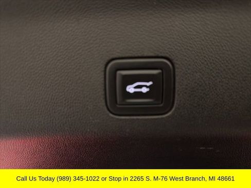 Used 2021 Chevrolet Tahoe Premier w/ Premium Package image 35