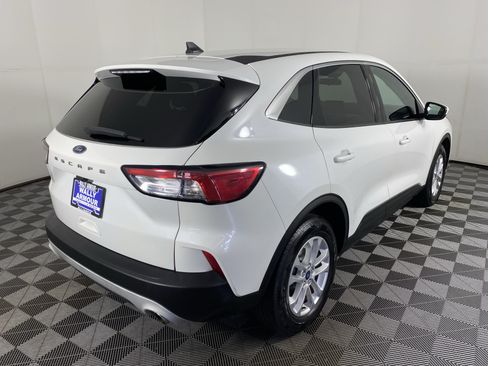 Used 2020 Ford Escape SE FWD image 6