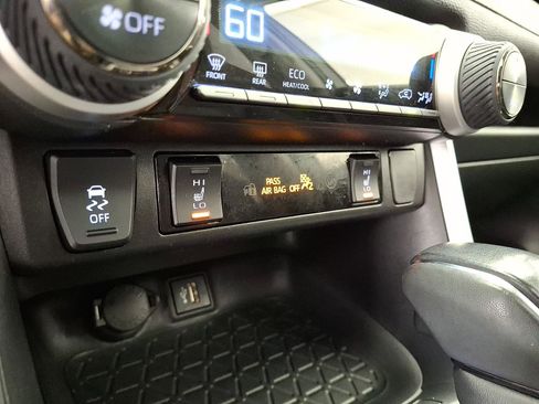 Certified 2023 Toyota RAV4 XLE Premium AWD/4WD image 11