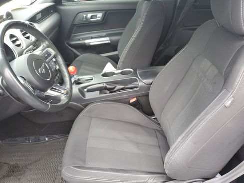 Used 2019 Ford Mustang GT image 12