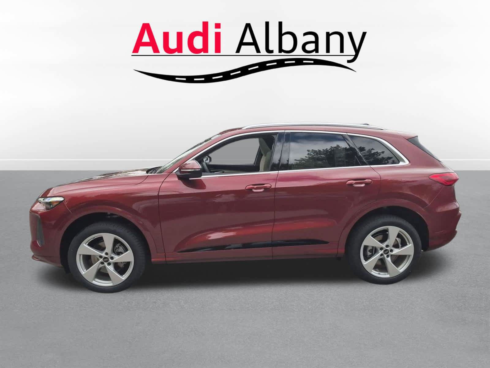 New 2026 Audi Q5 Premium AWD/4WD image 2