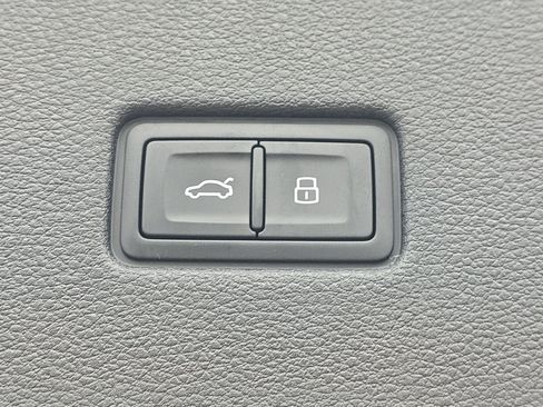 New 2026 Audi Q8 Premium Plus image 18