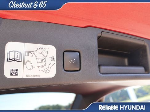 Used 2020 Ford Escape Titanium AWD/4WD image 16