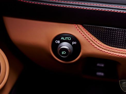 Used 2022 Ferrari F8 Tributo RWD image 67