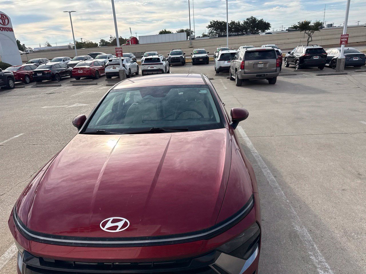 Used 2025 Hyundai Sonata SEL FWD image 2