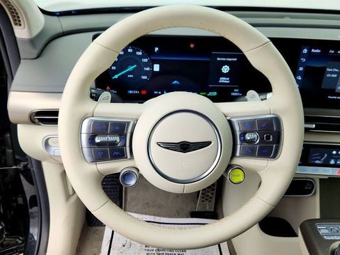 Used 2023 Genesis GV60 Performance image 13