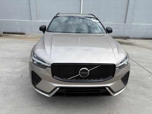 Used 2026 Volvo XC60 B5 Plus w/ Protection Package Premier image 6