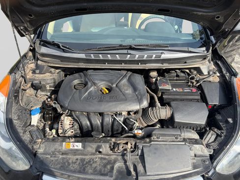 Used 2013 Hyundai Elantra GLS w/ Preferred Pkg FWD image 20