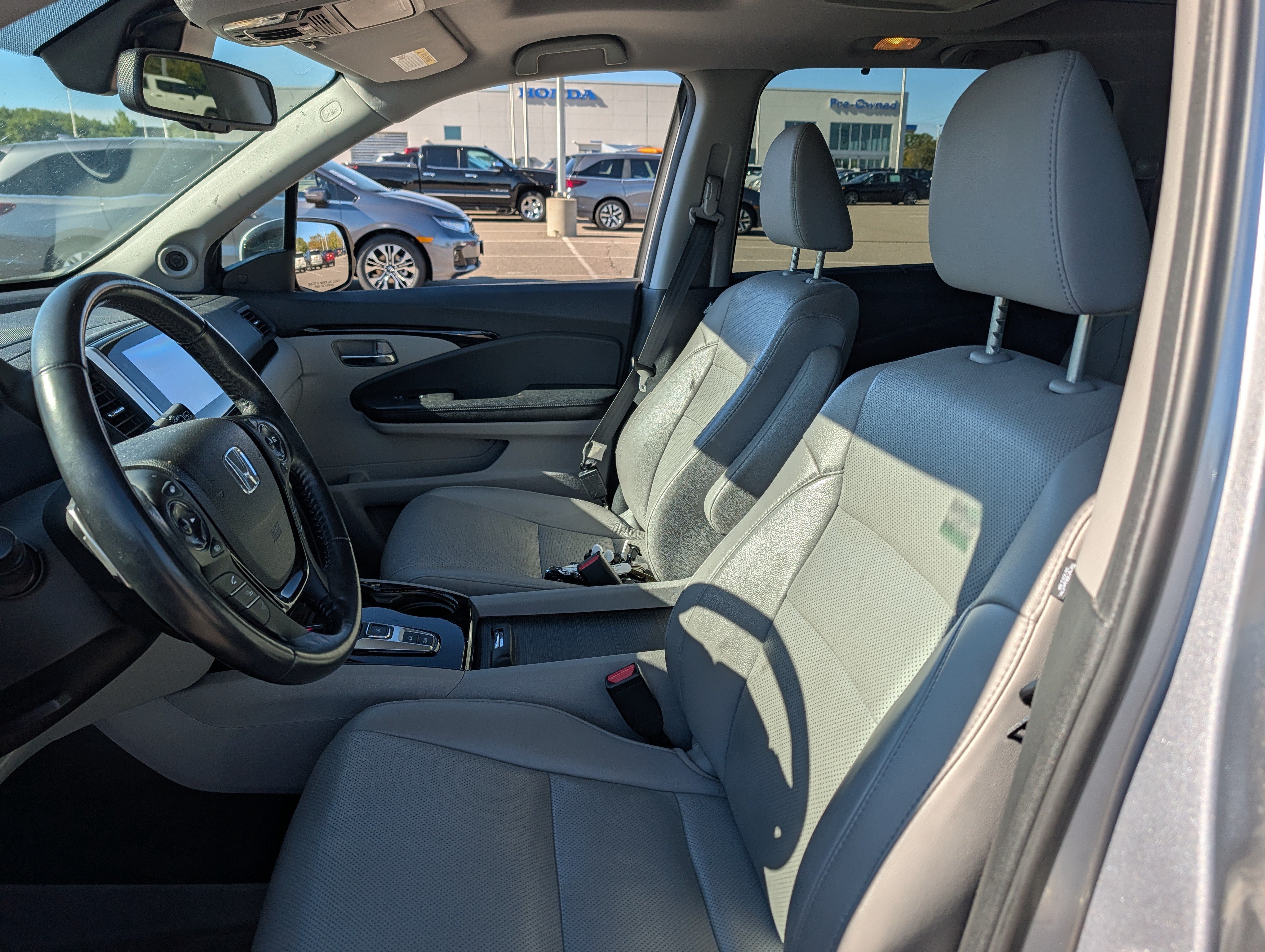 Used 2017 Honda Pilot Elite image 8