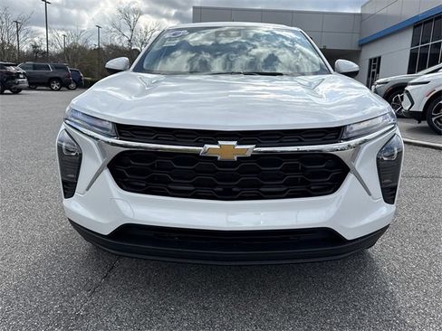 New 2026 Chevrolet Trax LS w/ LS Convenience Package image 8