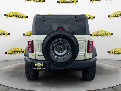 New 2025 Ford Bronco Outer Banks w/ Sasquatch Package