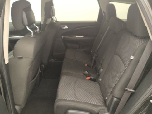 Used 2020 Dodge Journey SE FWD image 18