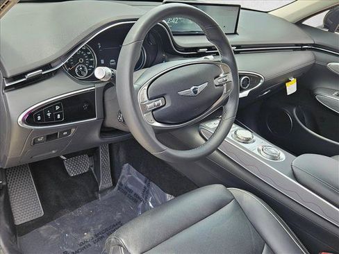 Used 2023 Genesis GV70 2.5T w/ Advanced Package AWD/4WD image 10