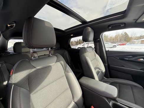 Used 2023 Chevrolet TrailBlazer RS w/ Sun and Liftgate Package image 16