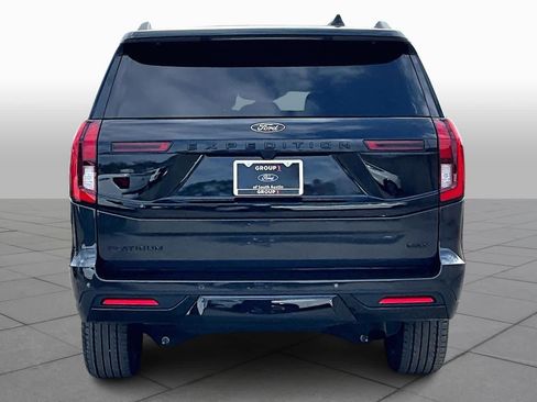 Used 2025 Ford Expedition Max Platinum w/ Stealth Performance Package image 9