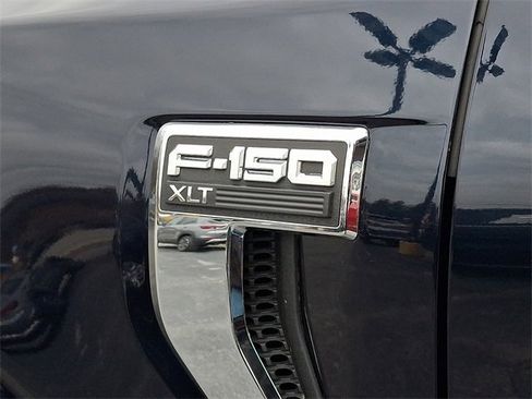 Used 2022 Ford F150 XLT image 29