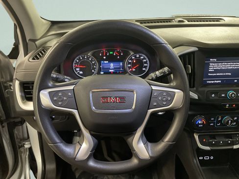 Used 2022 GMC Terrain SLE w/ Driver Convenience Package image 18