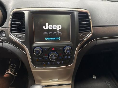 Used 2016 Jeep Grand Cherokee Limited w/ Luxury Group II AWD/4WD image 6