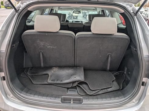 Used 2017 Hyundai Santa Fe SE image 14