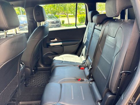 Used 2022 Mercedes-Benz GLB 35 AMG 4MATIC image 23