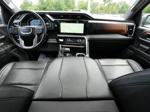 Used 2023 GMC Sierra 1500 Denali AWD/4WD image 43