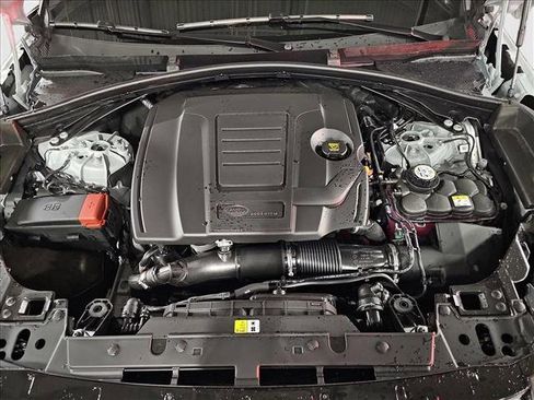 New 2026 Land Rover Range Rover Velar Dynamic SE image 28