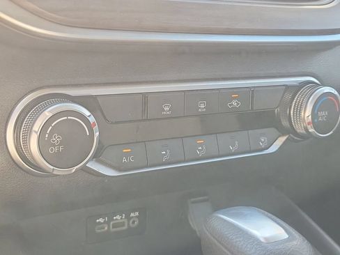 Used 2025 Nissan Altima 2.5 SV FWD image 28