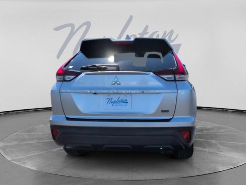 Used 2023 Mitsubishi Eclipse Cross LE AWD/4WD image 7