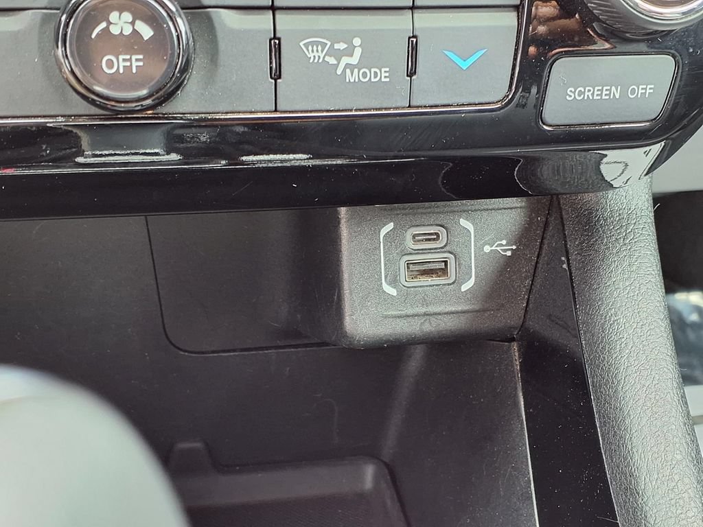 Used 2025 Jeep Compass Limited AWD/4WD image 13