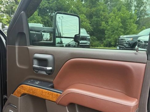 Used 2019 Chevrolet Silverado 2500 High Country w/ Duramax Plus Package AWD/4WD image 20