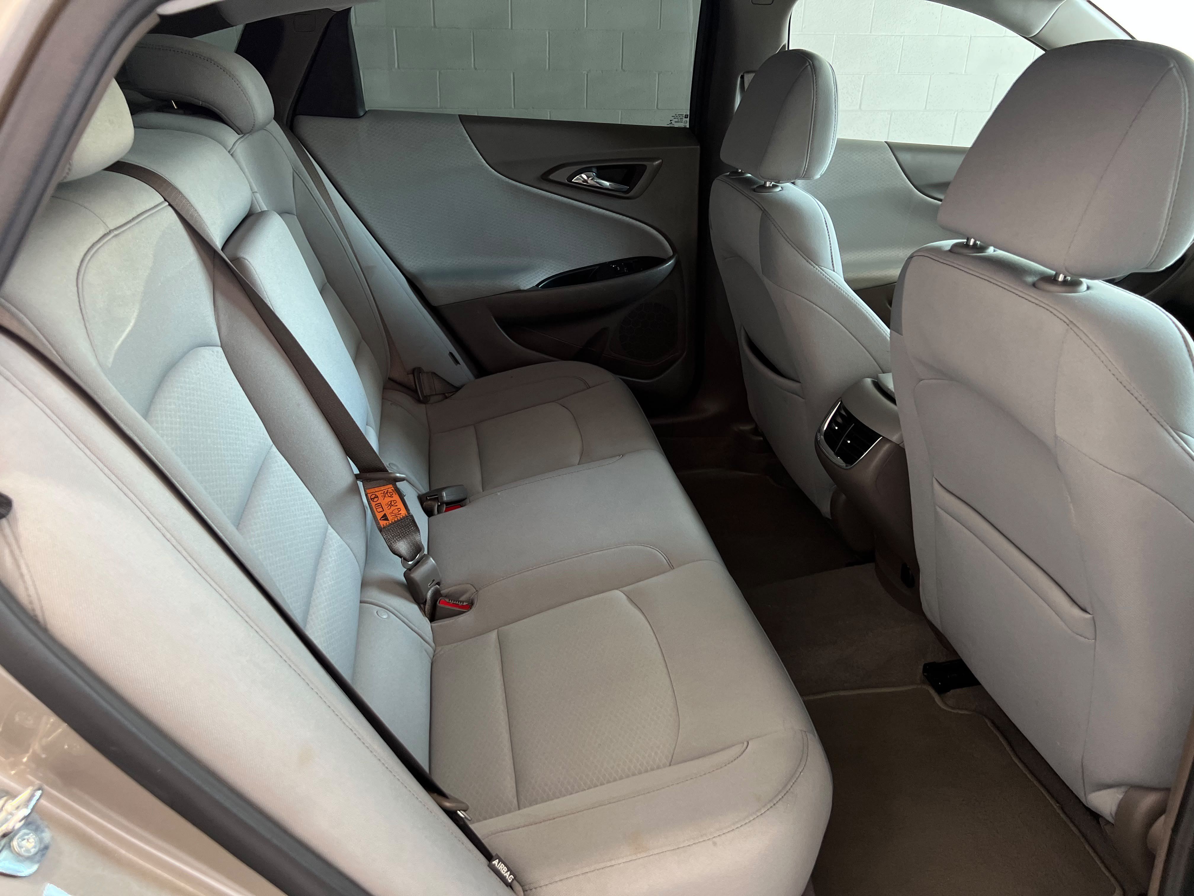 Used 2022 Chevrolet Malibu LT FWD image 13
