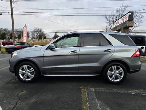 Used 2012 Mercedes-Benz ML 350 BlueTEC 4MATIC image 6