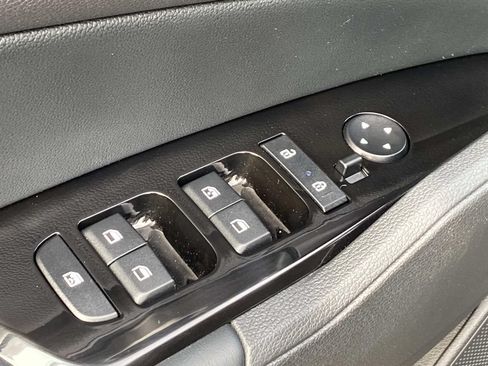 Used 2023 Kia Sportage EX AWD/4WD image 30