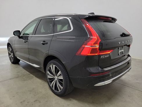 Certified 2023 Volvo XC60 B5 Plus w/ Climate Package image 7
