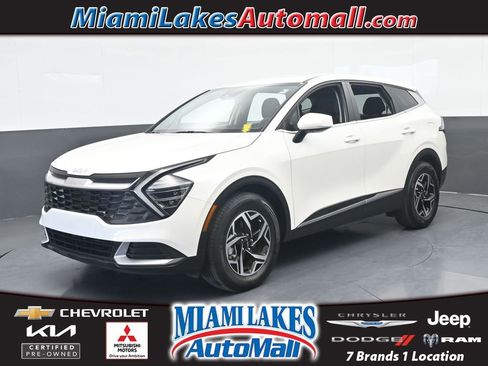 Used 2024 Kia Sportage LX FWD image 1