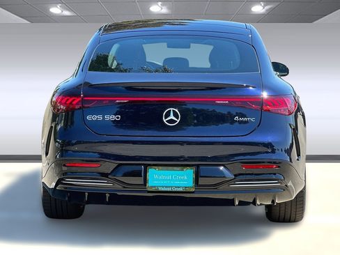 Used 2022 Mercedes-Benz EQS 580 4MATIC Sedan image 6