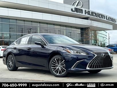 New 2025 Lexus ES 350 w/ Premium Package